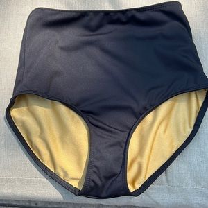 Five Dancewear “Booty Brief” YXL